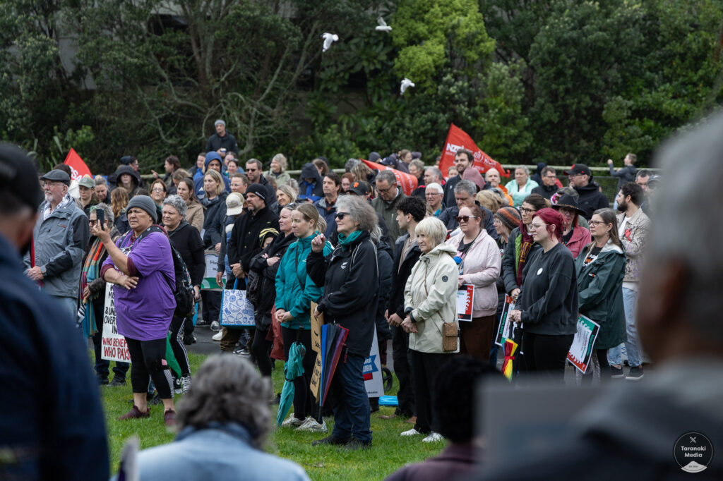 Watch: Hundreds of public service workers march New Plymouth CBD in "mega strike" - Taranaki Media img 4119 - Taranaki Media